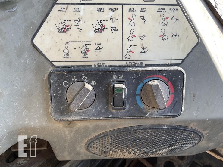 2014-bobcat-t650-image-19