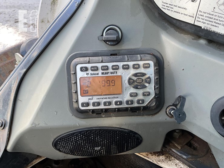 2016-bobcat-s650-image-15