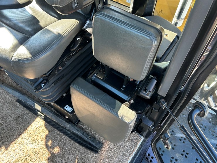 2016-ag-chem-rg1100b-image-41