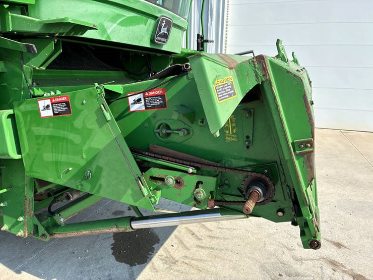 2001-john-deere-9750-image-32