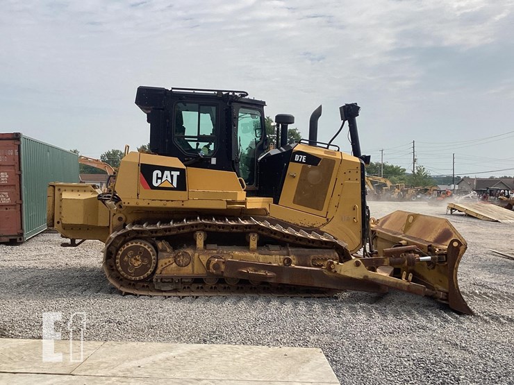 2018-caterpillar-d7e-image-7