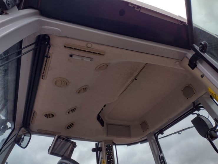 23-massey-ferguson-mf7s155-tractor-(qea-4008)-image-16