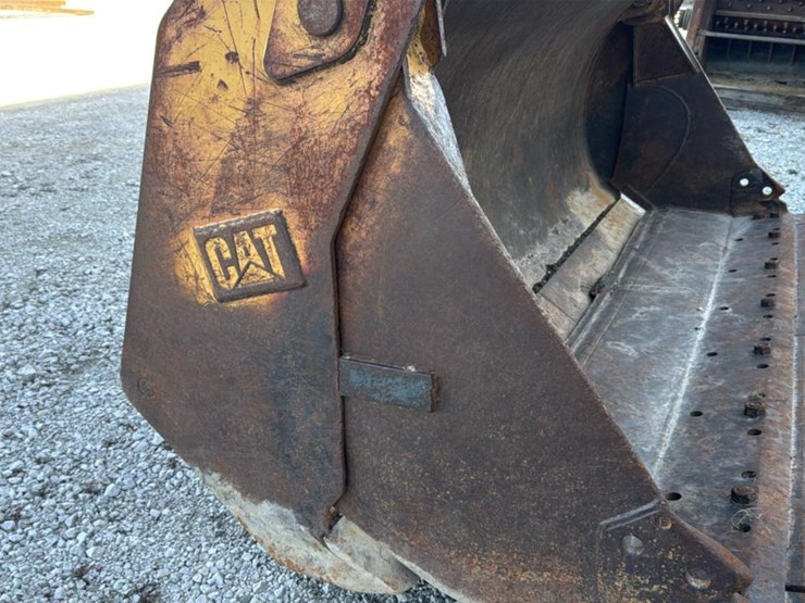 #2857-•-cat-loader-bucket*-image-8