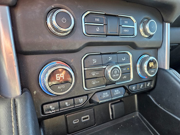 2022-gmc-yukon-xl-image-44