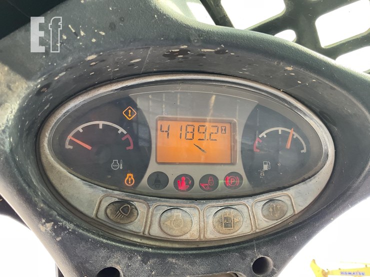 2015-bobcat-t550-image-19