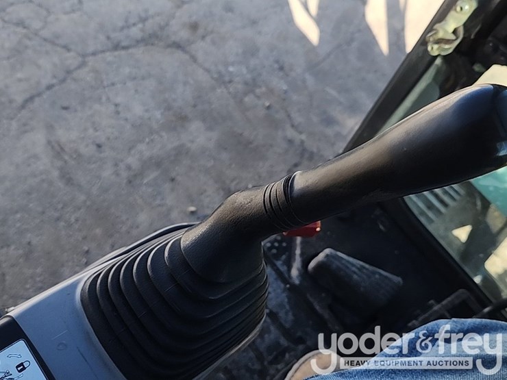 2020-komatsu-pc56-7-image-23