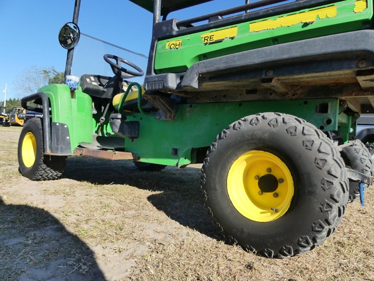 john-deere-gator-image-7