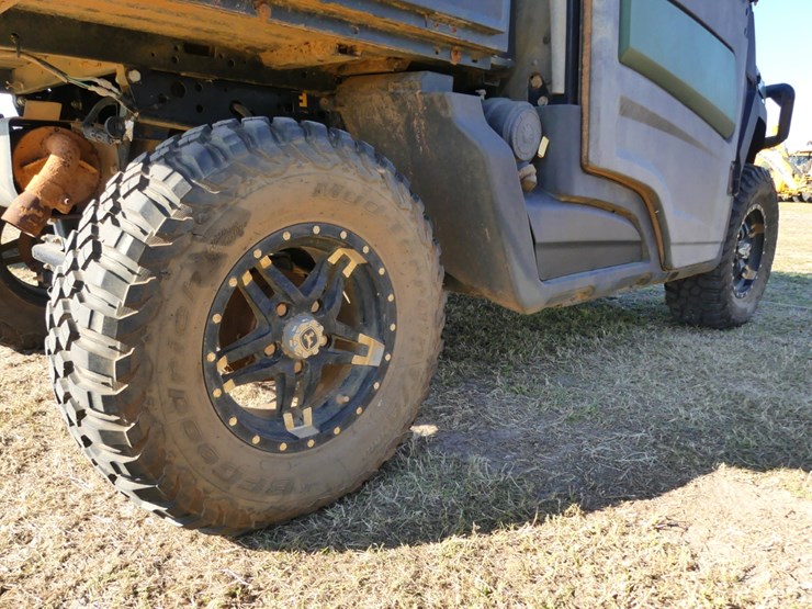 john-deere-xuv-835m-image-6