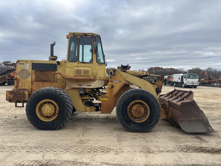 1988-caterpillar-936e-image-6