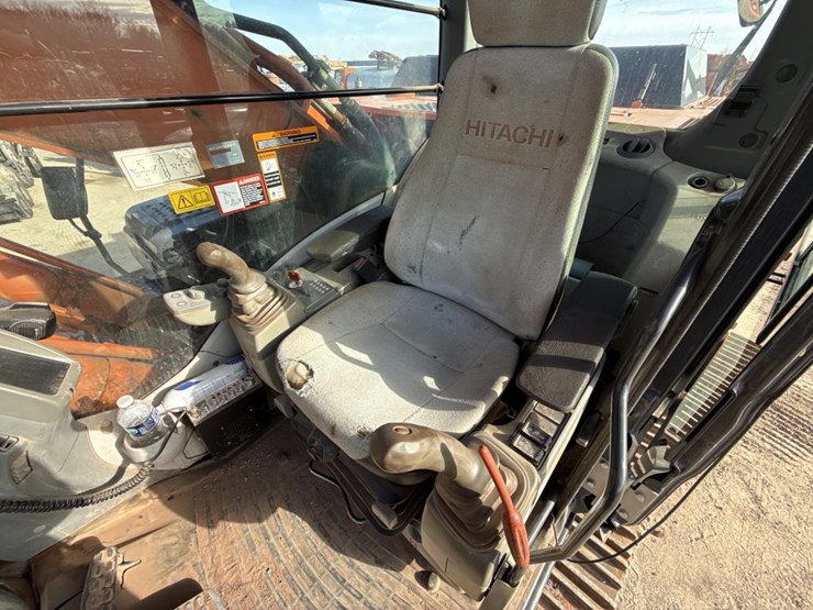 #1882-•-2012-hitachi-350lc-excavator-image-48