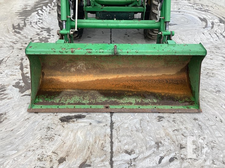 2005-john-deere-3120-image-9