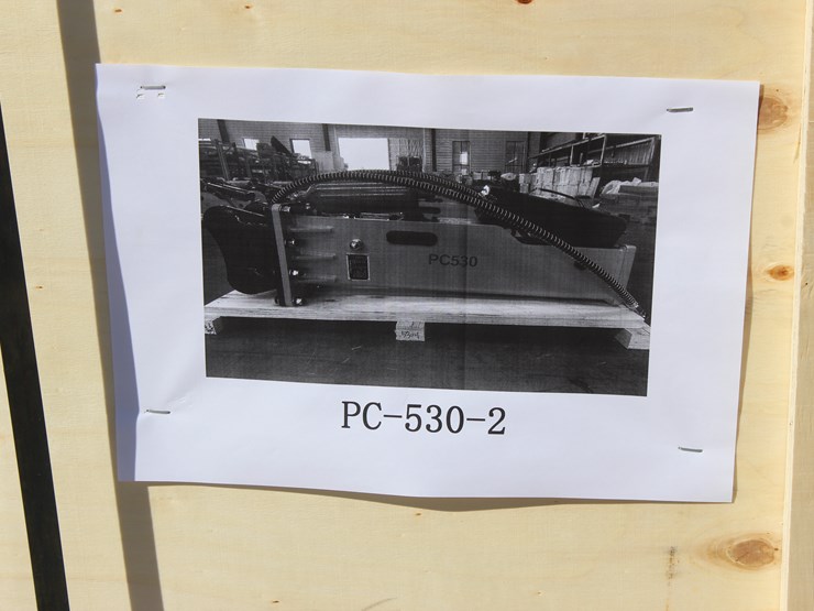 #3499-•-silence-type-hydraulic-breaker-image-2