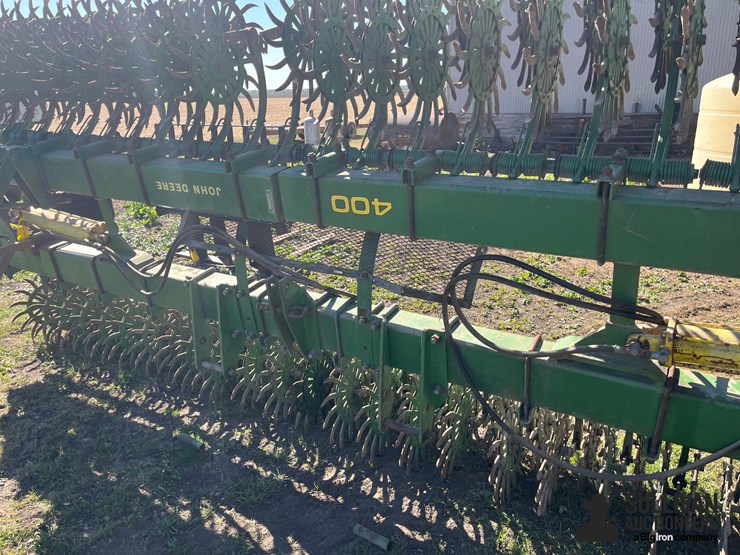 john-deere-400-image-9