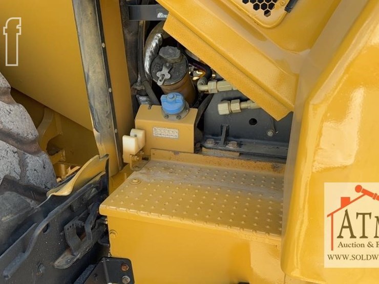 2019-caterpillar-962m-image-32