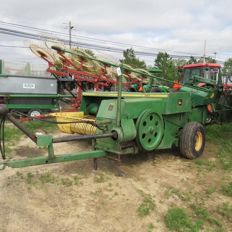 JOHN DEERE 337