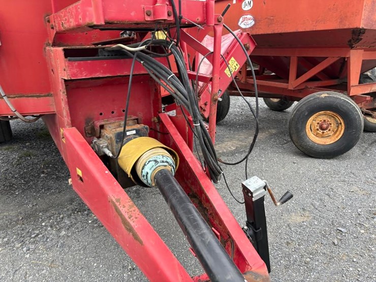 trioliet-salomix-200l-mixer-wagon-image-7