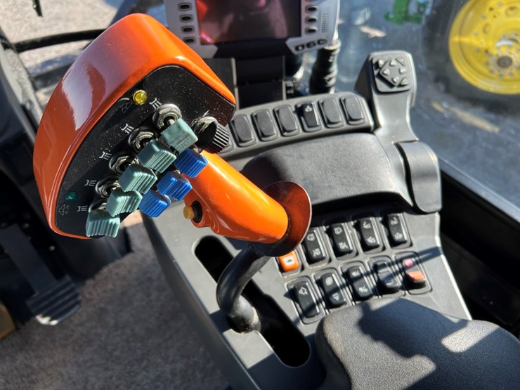 2016-ag-chem-rg1100b-image-44