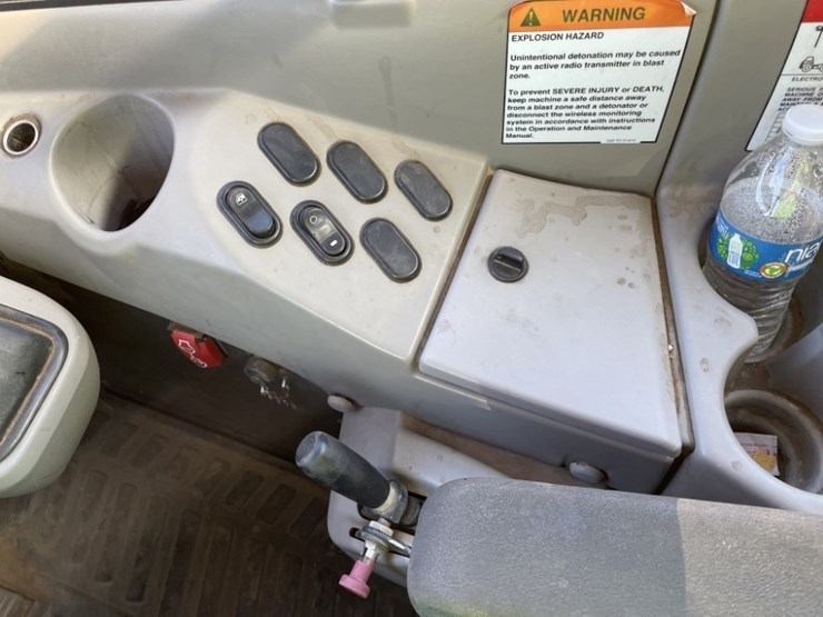 2021-komatsu-hm400-image-20