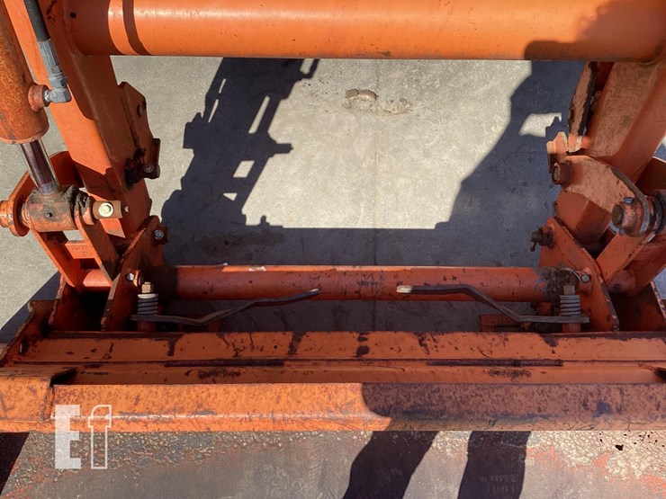 2016-kubota-m7060d-image-10