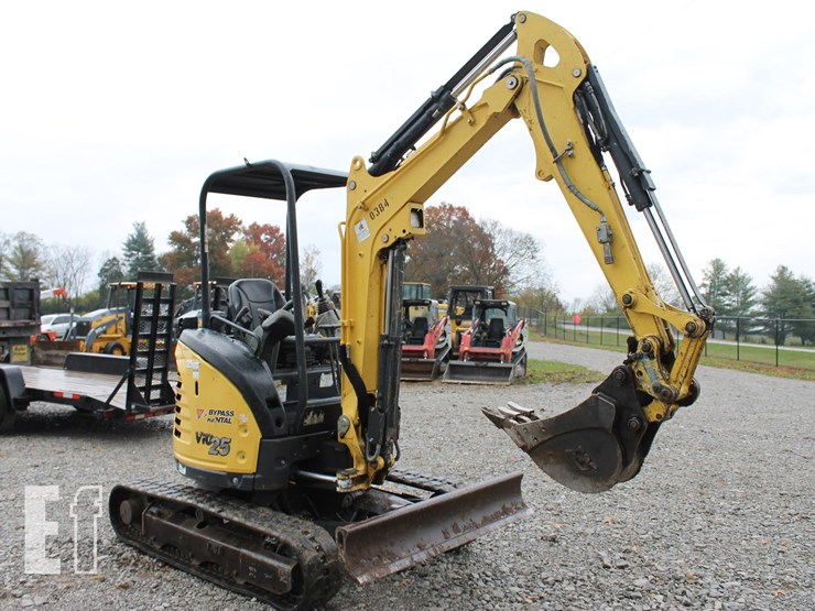 yanmar-vio25-image-8