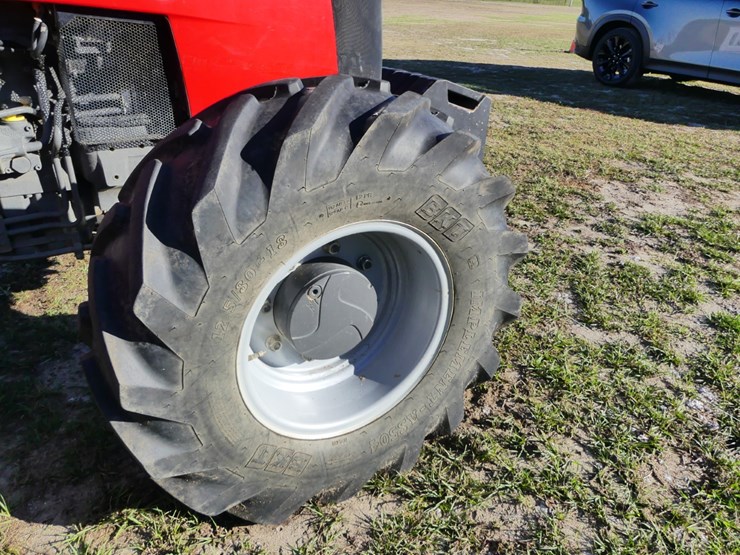 massey-ferguson-4710-image-4