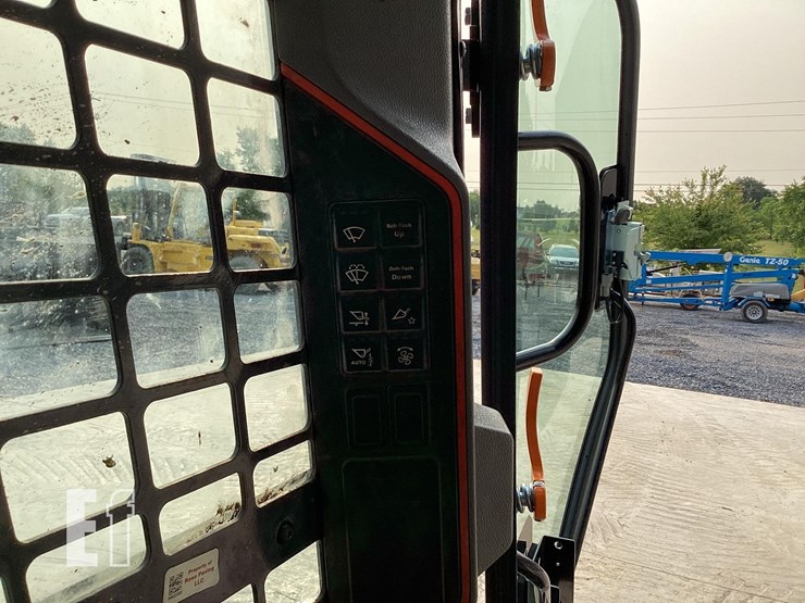 2022-bobcat-s76-image-19