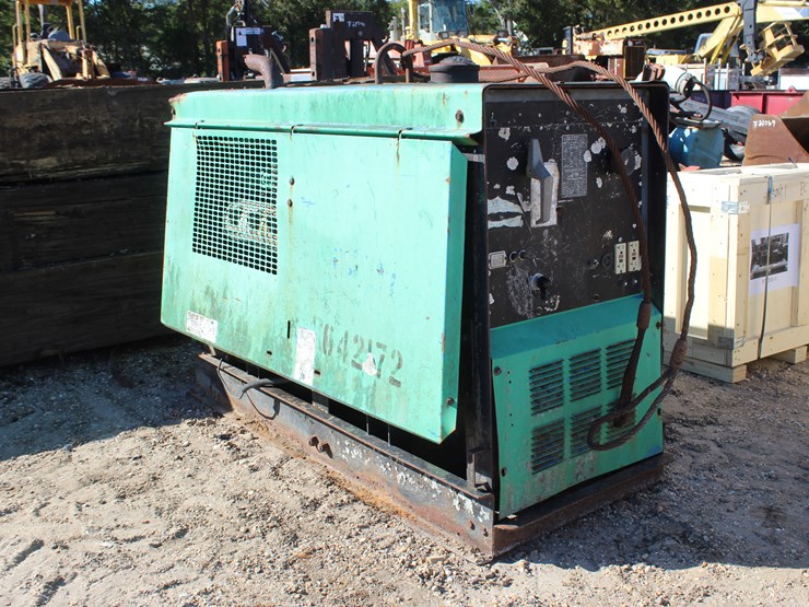 #3503-•-miller-big-bluee-welding-machine-image-1