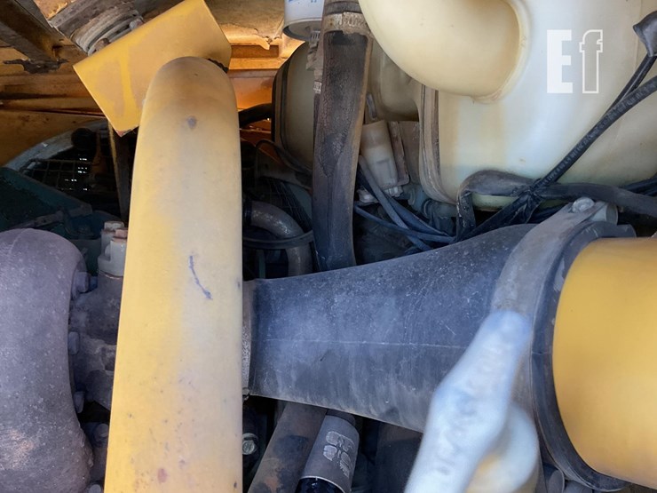 2001-volvo-a25c-image-9