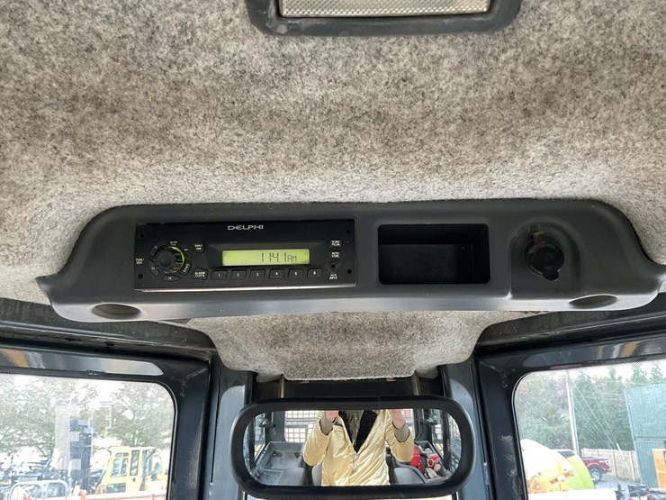 2012-deere-850k-image-19