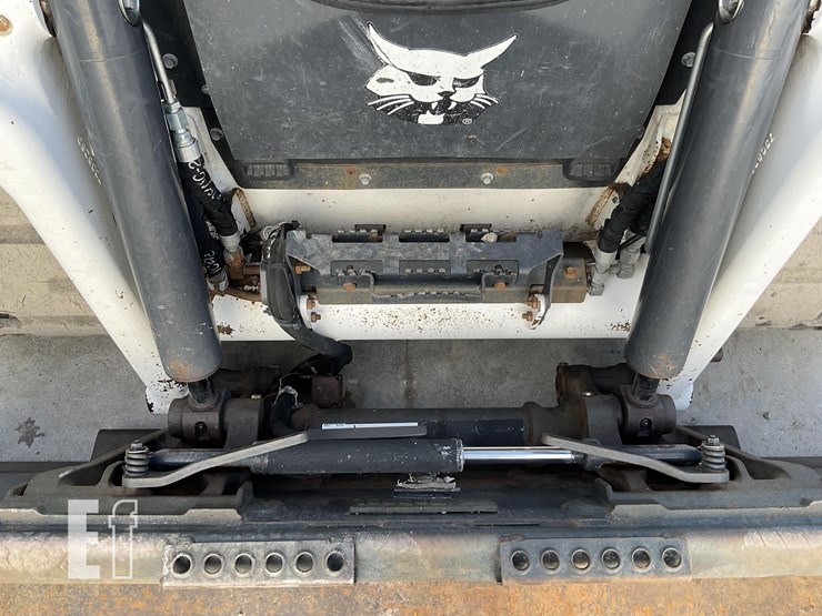2020-bobcat-t76-image-10