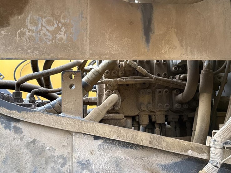 #1881-•-2020-volvo-ec480e-excavator-image-40