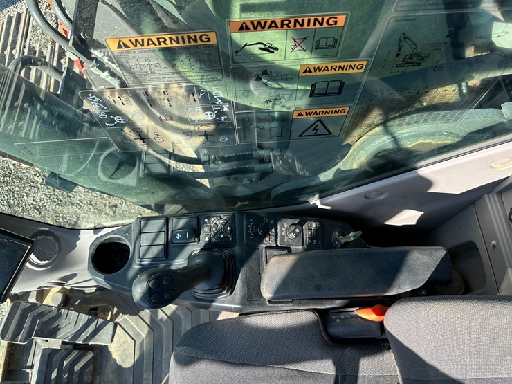 #32825-•-volvo-ec200e-crawler-excavator-image-91