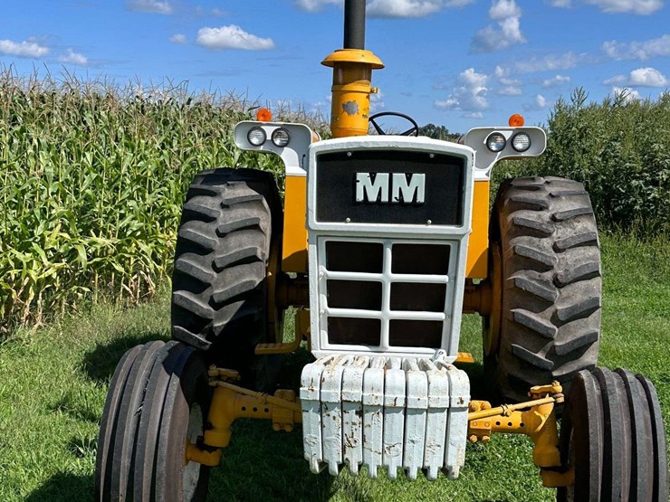 minneapolis-moline-g1355-image-4