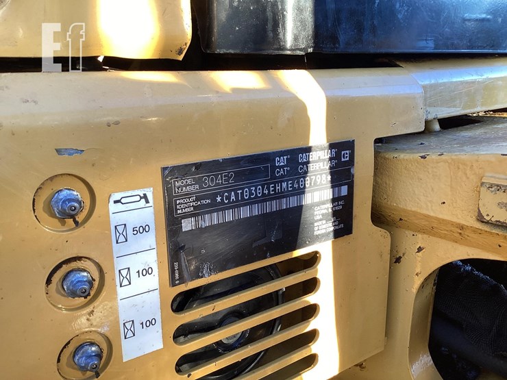 2016-caterpillar-304e2-cr-image-22