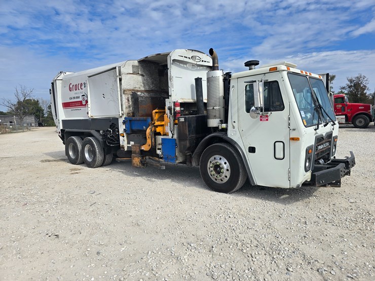 2008-mack-leu613-image-38