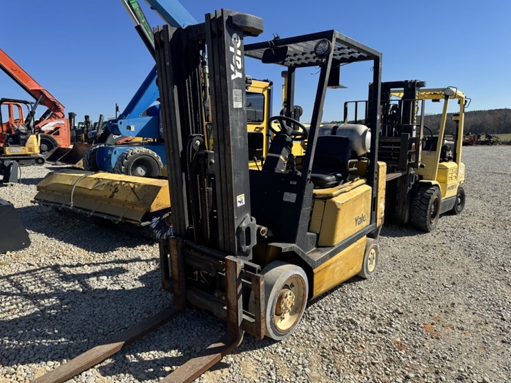 #4671-•-yale-50-fork-lift-image-1