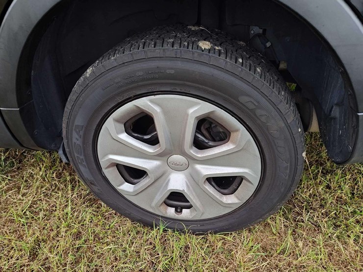 2018-ford-explorer-image-34