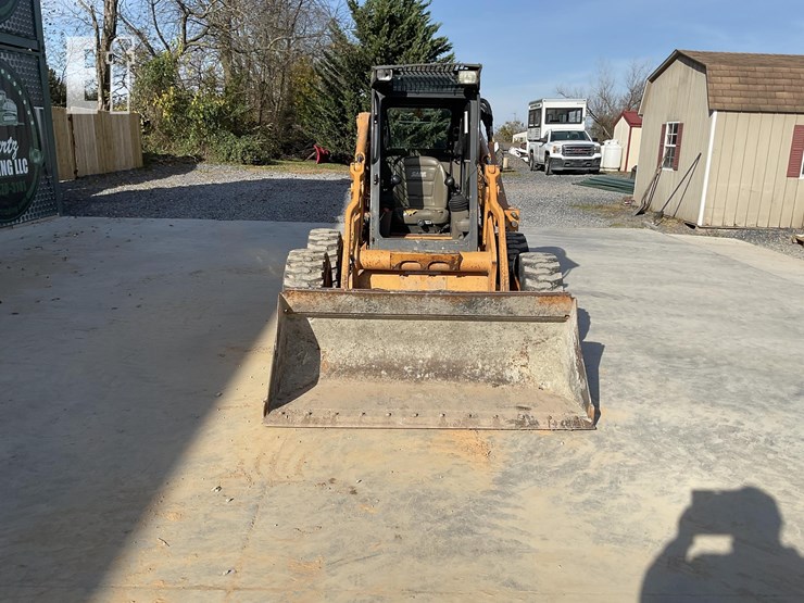 2010-case-450-image-7