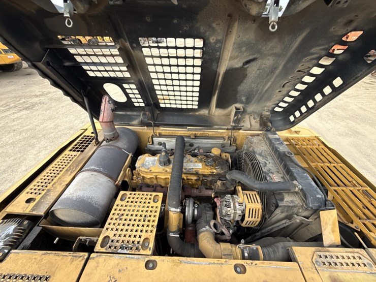 2004-caterpillar-325cl-image-32