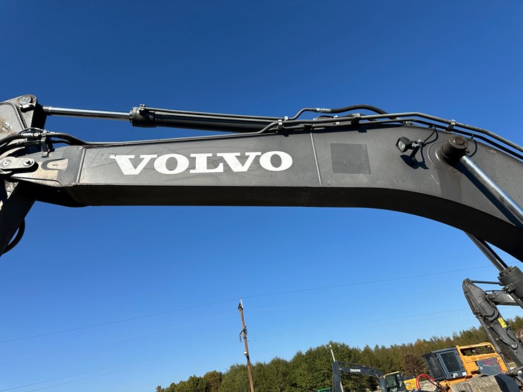 #32824-•-volvo-ec160e-crawler-excavator-w/hydraulic-thumb-image-35