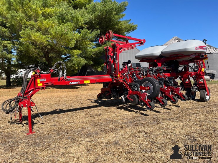 2023-case-ih-2150-image-1