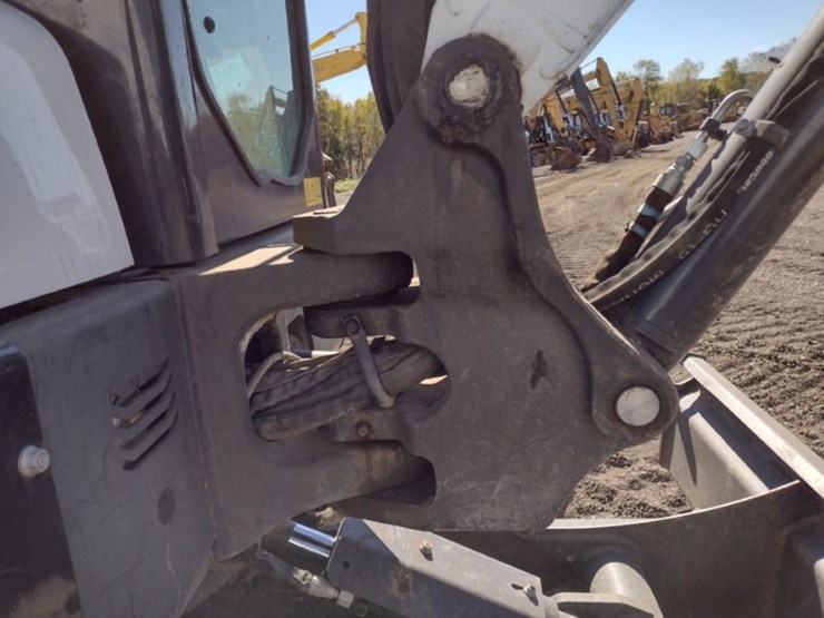 bobcat-e50-image-24