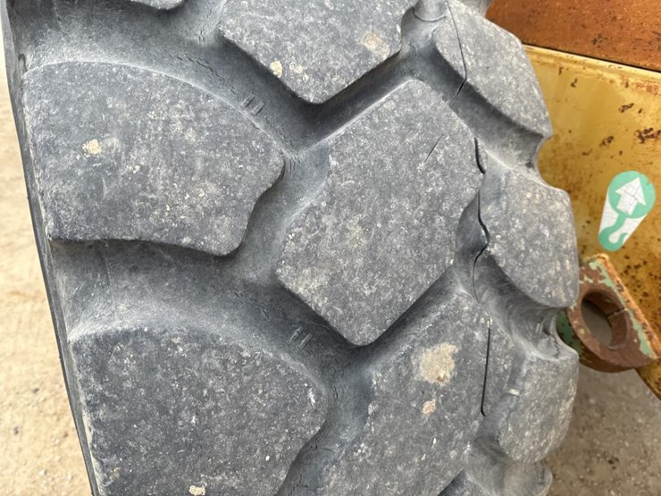 1988-caterpillar-936e-image-62