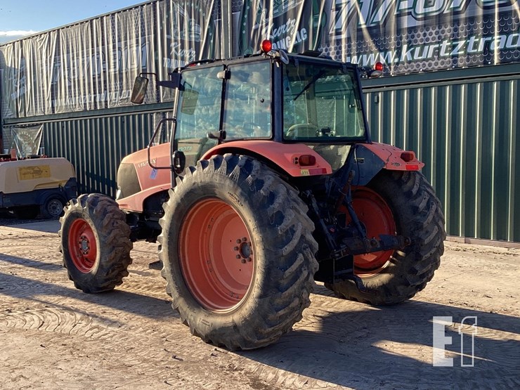 2012-kubota-m126x-image-2