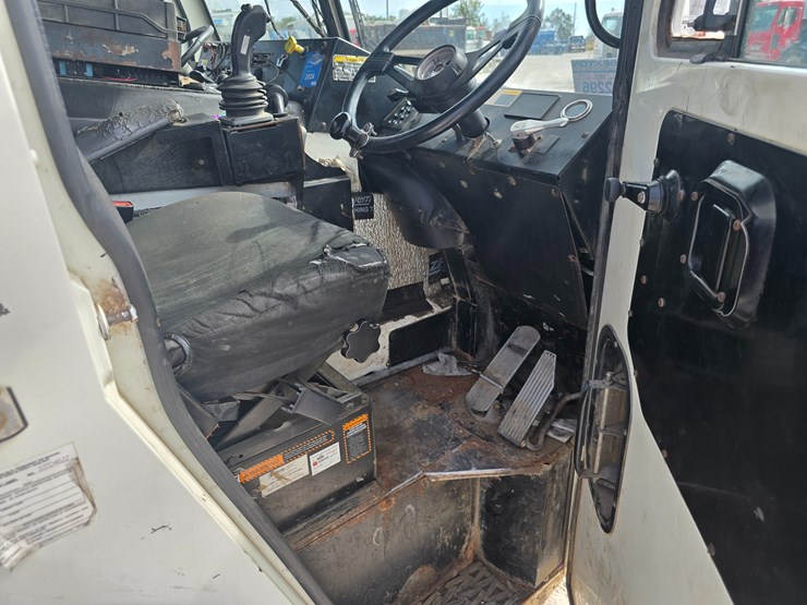 2008-mack-leu613-image-44