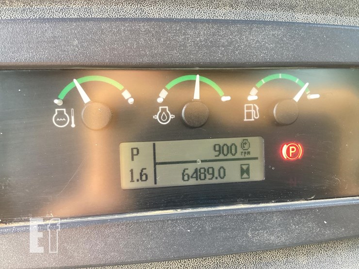 2017-deere-550k-lgp-image-15