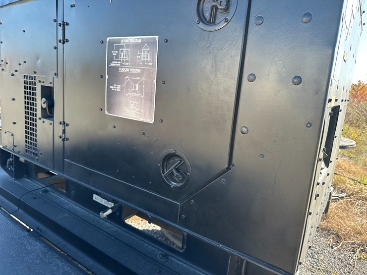 #32822-•-military-generator-image-34