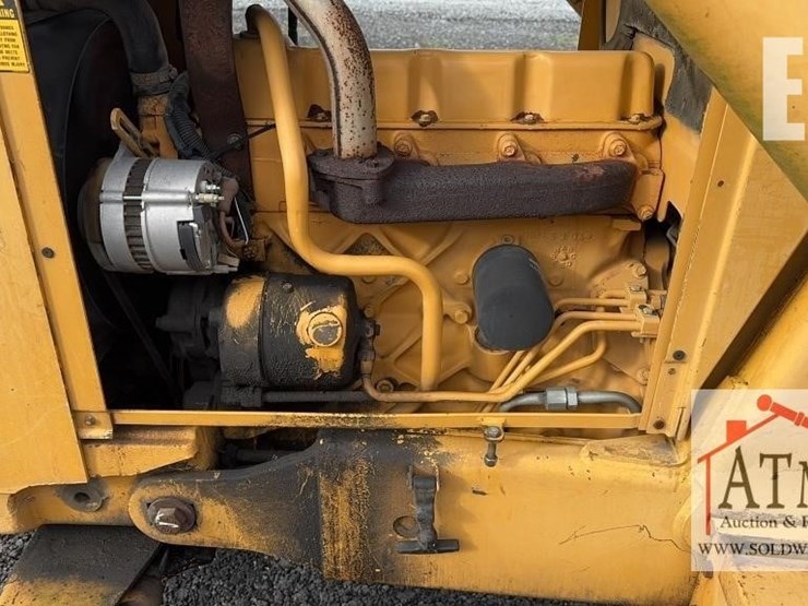 1996-ford-555d-image-17