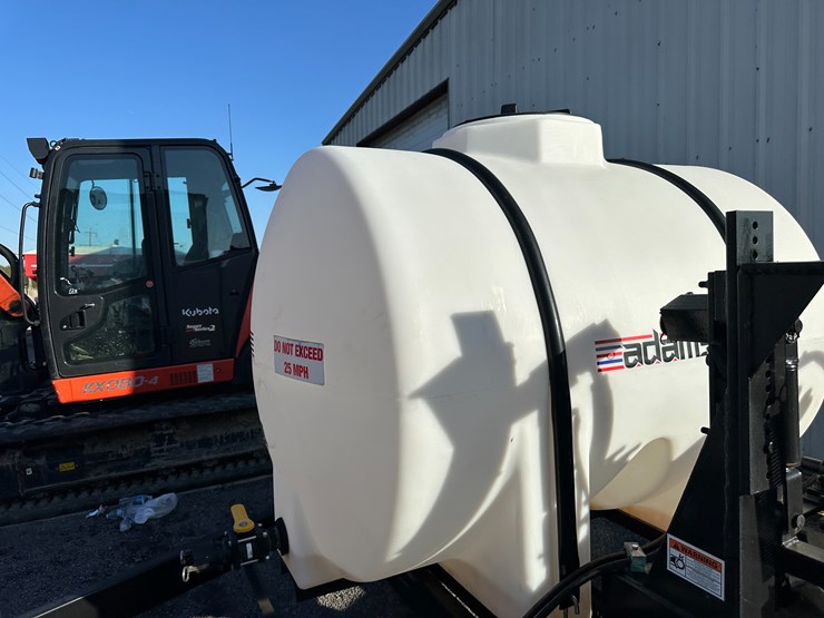 #32832-•-adams-500gal-water-trailer-image-18
