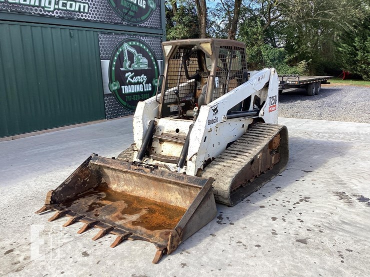 2007-bobcat-t250-image-8
